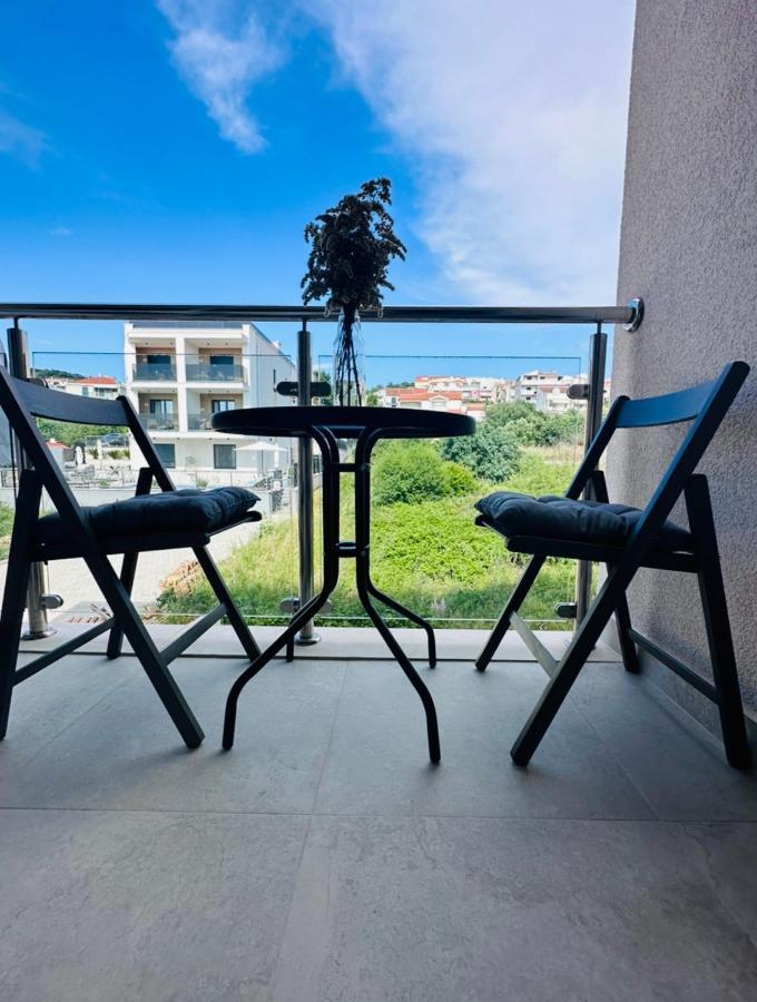 Clouds Apartments Ciovo - 20 Meters From Copacabana Beach Трогир Экстерьер фото